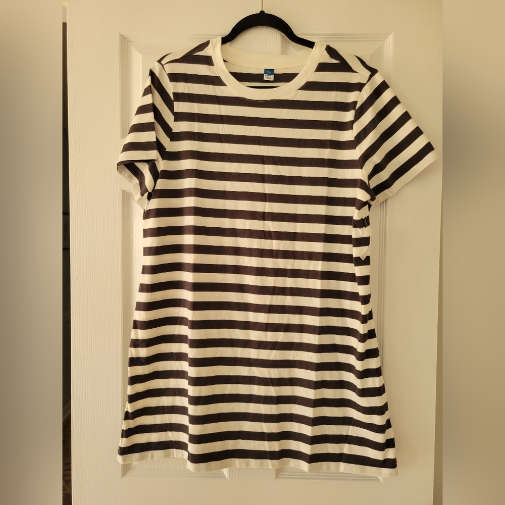 NWT Old Navy Black and White L Petite Striped Tunic/Minidress